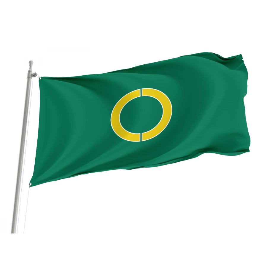 Itakura Gunma municipal flag with yellow and white emblem on green field